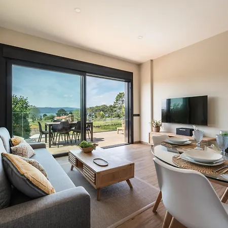 Nova Aguieira - Acceso Directo Playa Apartment *